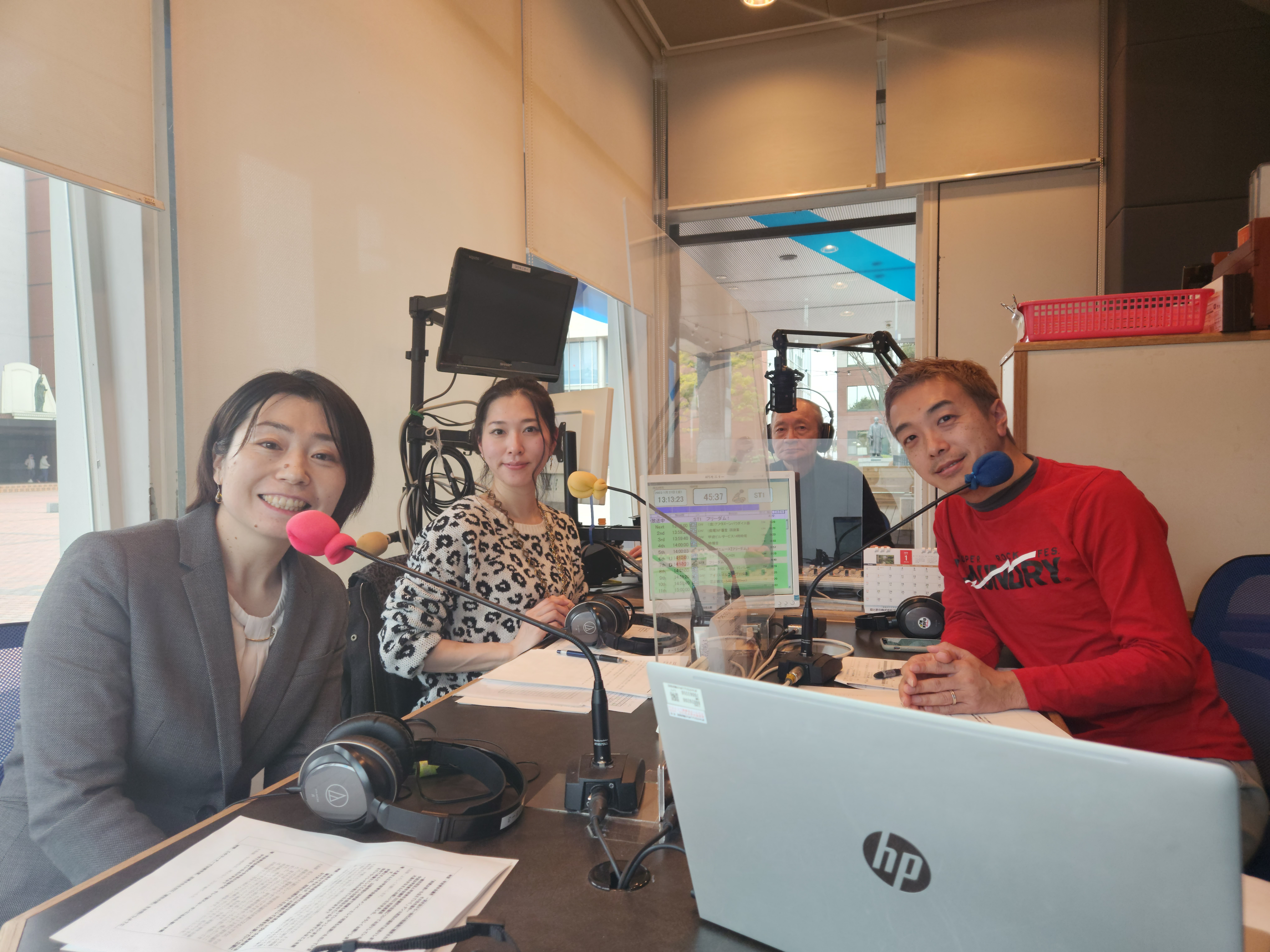 FM KOFUのラジオ番組「フリーダム!」に出演しました。(1月)
